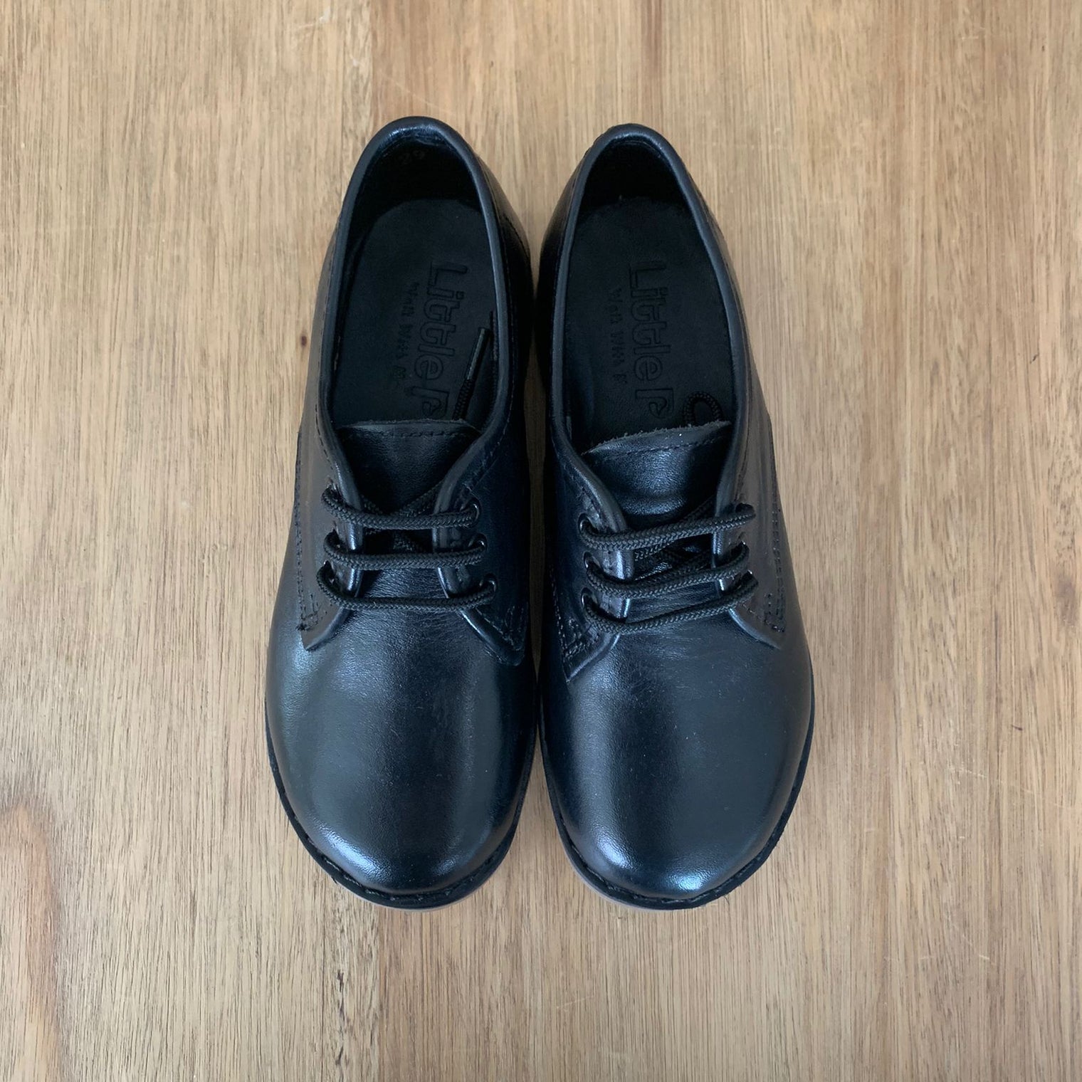 Closed Laces Unisex Shoe | School Shoe